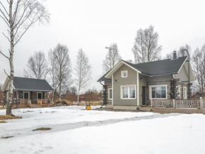 Holiday Home Keloanttila by Interhome Pyhäjoki